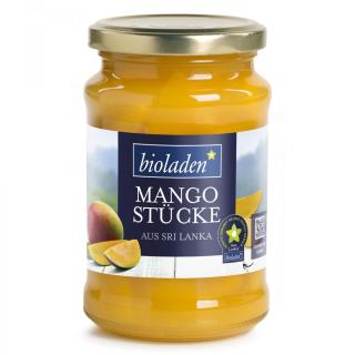 Mangostücke im Mehrfruchtsaft