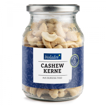 Cashewkerne, ganz im Pfandglas